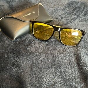 Black and Yellow Women's Glasses